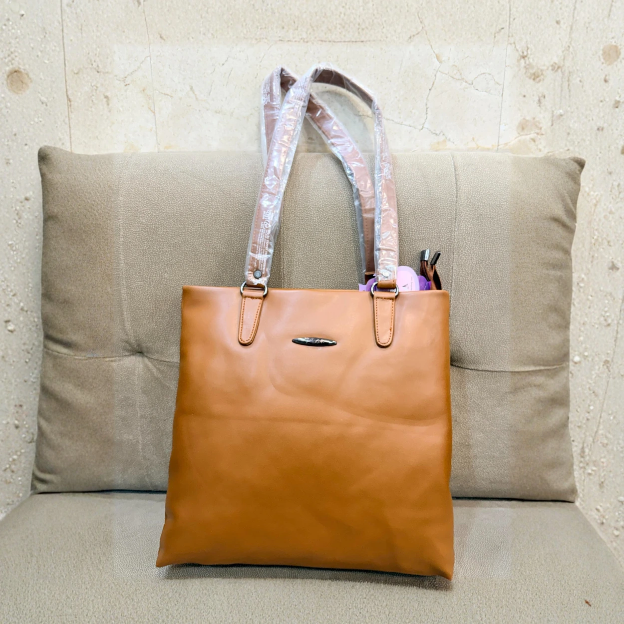 AmberLuxe Carryall